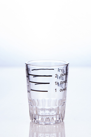 Kieliszek szklany z miarką 60 ml